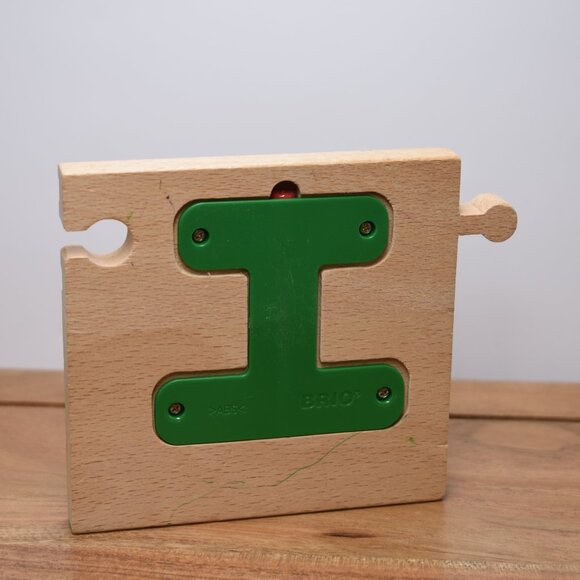 BRIO 33669 AUTO STOP START TRACK for Thomas and Friends Wooden Railway Train Set - Picture 5 of 6